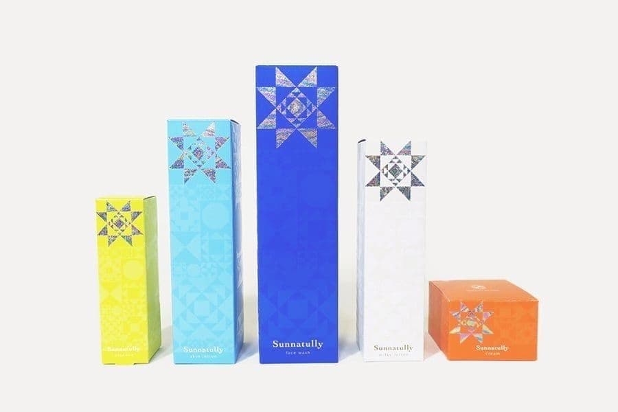 レインボー箔の化粧箱